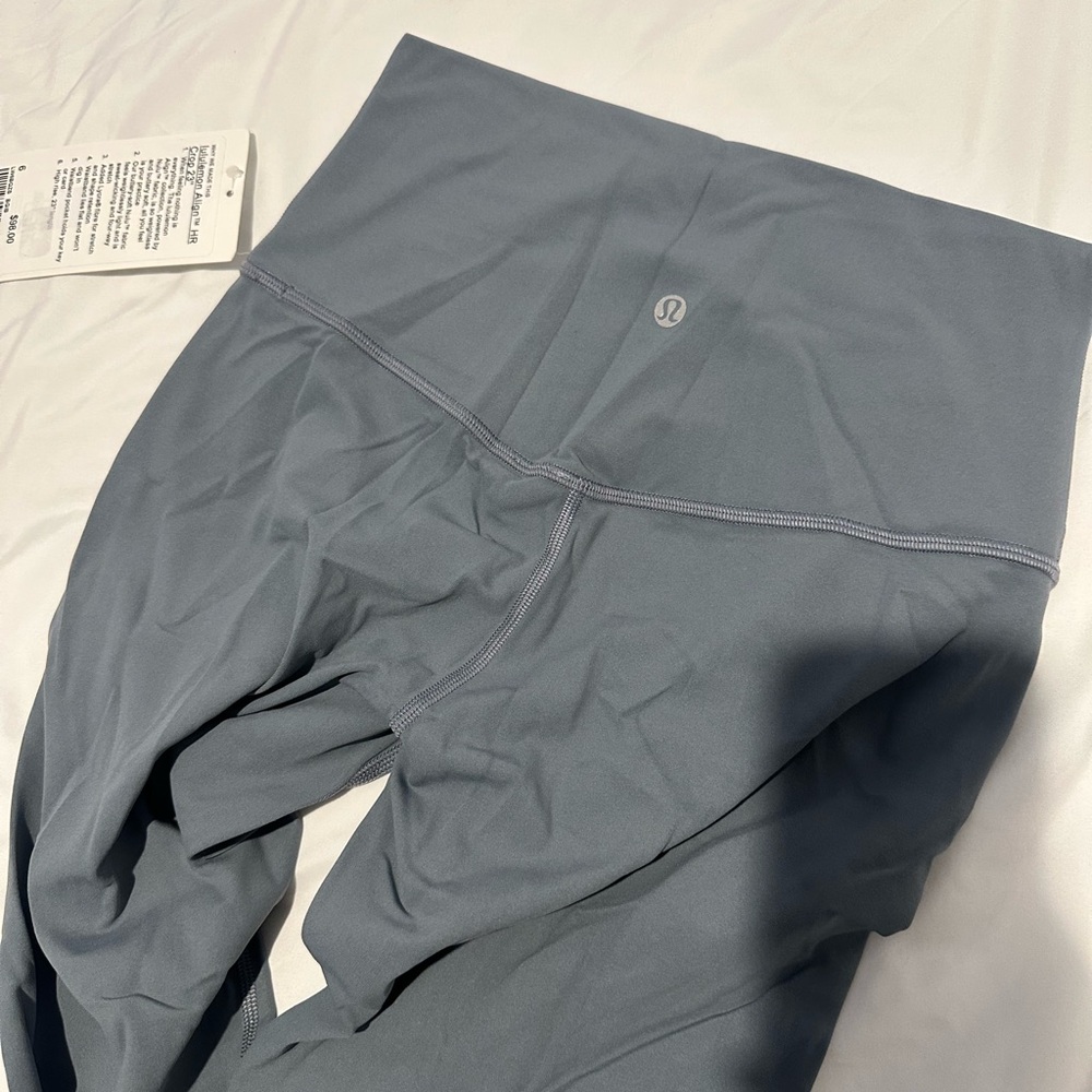 Lululemon NWT new with tags align crop 23” Belgian blue